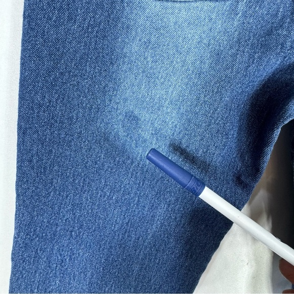 Hudson Girls Distressed High Rise Flare stretch Denim Jeans - Picture 5 of 10